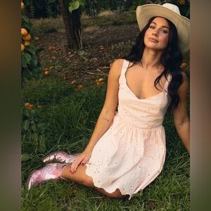 NWT FRANCESCA’S Bow Back Eyelet Dress in Pink 100% Cotton